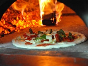 Scopri di più sull'articolo La mitica pizzeria Brandi denuncia Google per 1 mln di euro