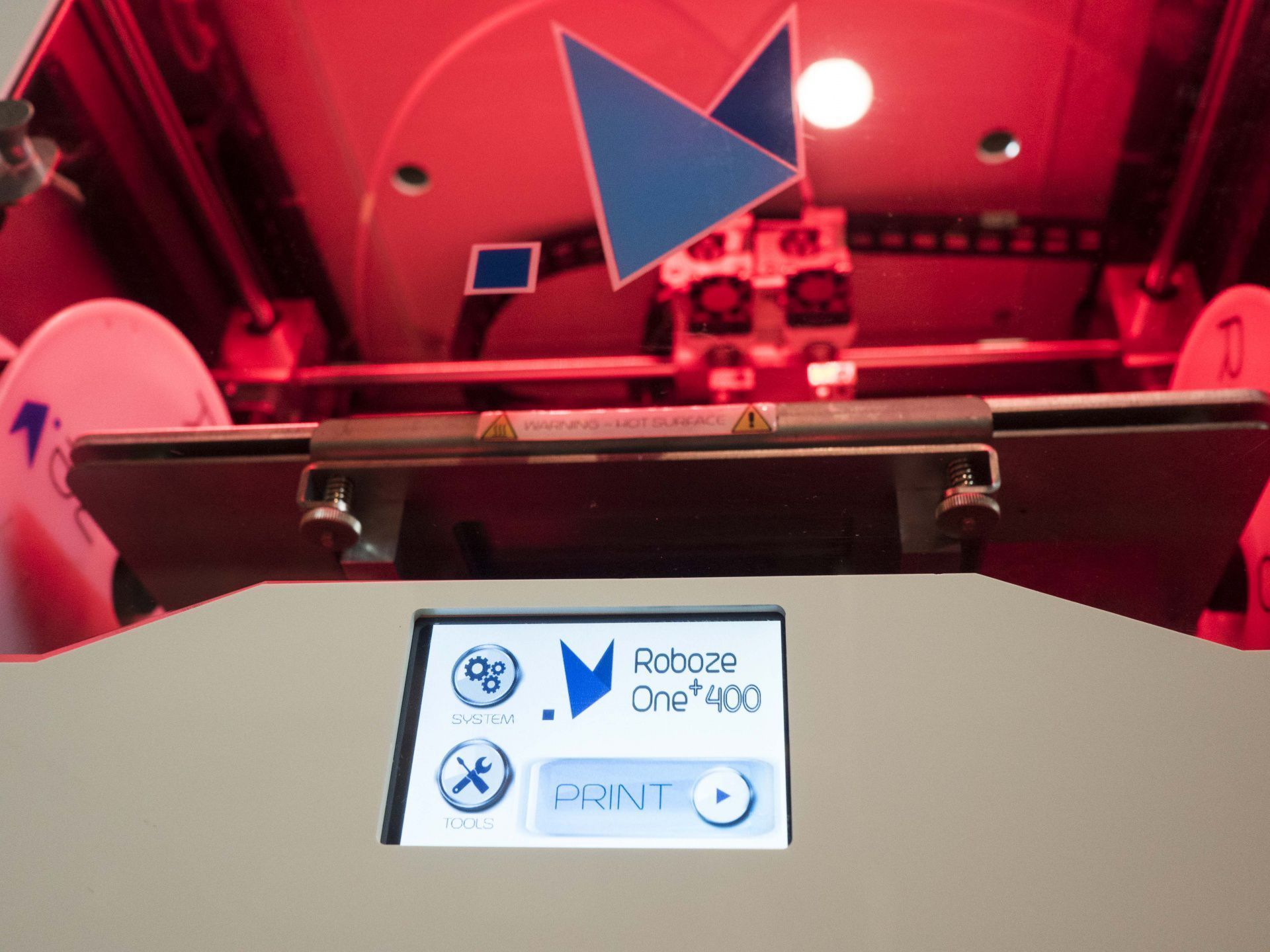 Al momento stai visualizzando Roboze One+400 convince anche Airbus, stampa 3D italiana