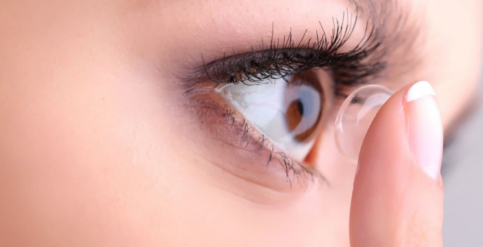 Al momento stai visualizzando Pronte le lenti a contatto fotocromatiche: diventano scure sotto il sole