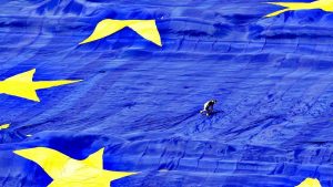 Scopri di più sull'articolo UE, rischio tassa sui link delle notizie e filtri online