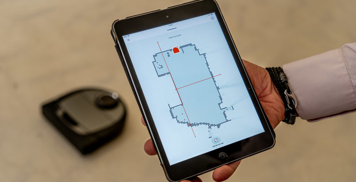 Al momento stai visualizzando Nei negozi il robot Botvac D7, il nuovo top di gamma Neato che rispetta i “confini”