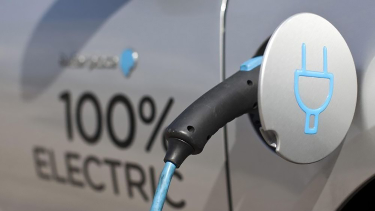 Scopri di più sull'articolo Auto elettrica, ricarica immediata con la batteria liquida