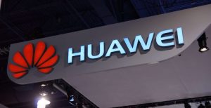 Scopri di più sull'articolo Huawei al lavoro su uno smartphone pieghevole. Potrebbe essere il primo sul mercato