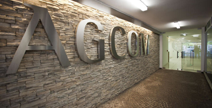 Al momento stai visualizzando AGCOM agli operatori: “Si può parlare di ‘fibra’ solo per FTTH e FTTB”