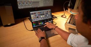 Scopri di più sull'articolo MacBook Pro 2018 più lenti, Apple ammette l’errore: è un bug software. Oggi la soluzione