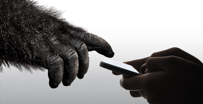 Al momento stai visualizzando Gorilla Glass 6: 15 cadute da un metro, neanche un graffio