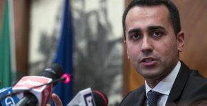 Scopri di più sull'articolo Gli editori contro Di Maio: “parole lesive dell’industria creativa italiana”