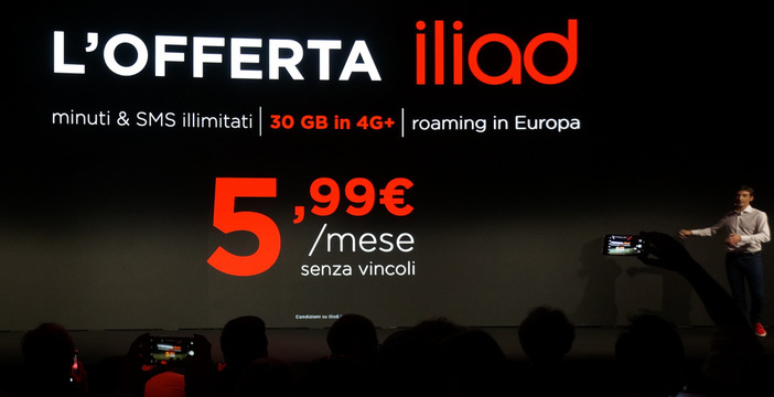 Al momento stai visualizzando Iliad, raggiunto 1 milione di clienti. Confermati i 5,99 euro per i prossimi 200mila