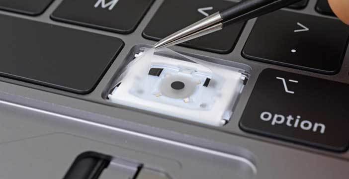 Al momento stai visualizzando Risolto il problema della tastiera dei MacBook Pro: Apple inserisce uno strato di silicone