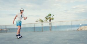 Scopri di più sull'articolo Ecco i roller-blade del futuro: elettrici e auto-bilanciati