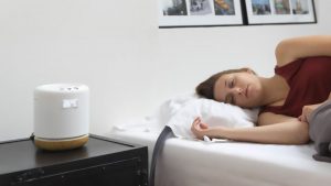 Scopri di più sull'articolo Moona ci fa dormire meglio tenendoci la testa al fresco