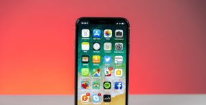 Scopri di più sull'articolo iPhone X guida la crescita degli smartphone Apple, ma i servizi presto varranno più di iPad e Mac