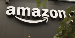 Scopri di più sull'articolo Amazon sotto indagine UE: “ruba” clienti ai suoi venditori aggiustando i prezzi
