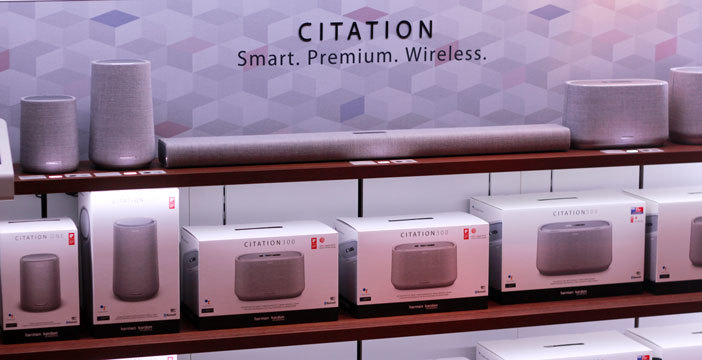 Al momento stai visualizzando Il jack era solo l’inizio. L’audio in casa ha tagliato i fili, ed è solo un bene