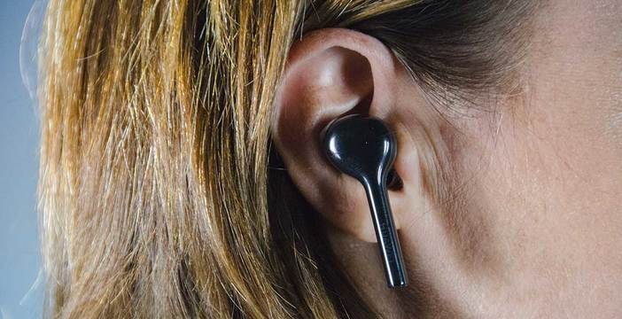 Al momento stai visualizzando Huawei FreeBuds, la recensione. Non tutte le ciambelle escono con il buco