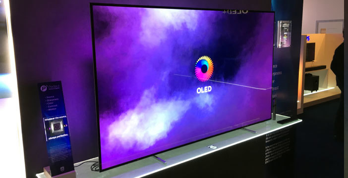 Scopri di più sull'articolo Philips punta forte sull’OLED: le Serie 903 e 803 hanno 1.000 nits e audio B&W