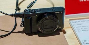 Scopri di più sull'articolo Le ‘compatte’ Sony ora scattano in RAW e riprendono in 4K