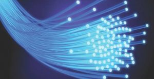 Scopri di più sull'articolo Rivoluzione fibra ottica, può andare 100 volte più veloce grazie alle spirali di luce