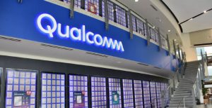 Scopri di più sull'articolo Apple ha rubato segreti industriali e li ha dati a Intel? Qualcomm: “Ci sono le prove”