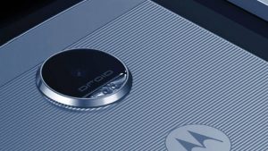 Scopri di più sull'articolo Motorola dà la svolta, kit ufficiali per riparazioni fai da te