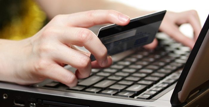 Al momento stai visualizzando Svolta Bancomat: dal 1 gennaio 2019 sarà accettata per acquisti online