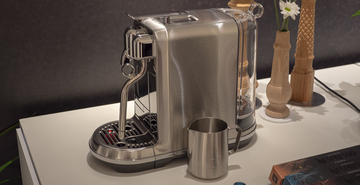 Scopri di più sull'articolo Nespresso lancia in Italia Creatista Plus. La super macchina per cappuccini costerà 500 euro