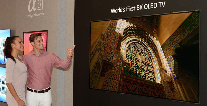 Al momento stai visualizzando LG OLED 8K, i primi TV nei negozi a giugno 2019