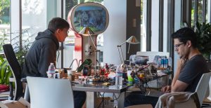 Scopri di più sull'articolo Controllare Netflix con lo sguardo: finalmente un hack utile