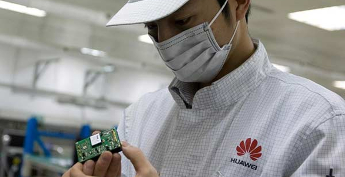 Al momento stai visualizzando Accuse di spionaggio, il fondatore di Huawei respinge le accuse