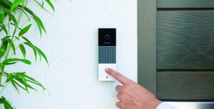 Scopri di più sull'articolo Il campanello intelligente di Netatmo: suonano alla porta e rispondi dallo smartphone