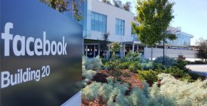 Scopri di più sull'articolo Gli scandali sulla privacy non scalfiscono Facebook: ricavi e utenti record