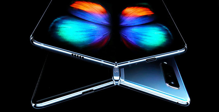 Al momento stai visualizzando Magia Galaxy Fold, smartphone e tablet insieme con lo schermo pieghevole. Arriva a maggio a 2000 euro