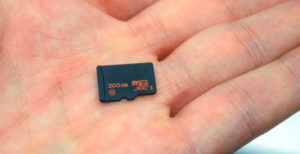 Scopri di più sull'articolo Arrivano le MicroSD Express, veloci come gli SSD e perfetta retrocompatibilità