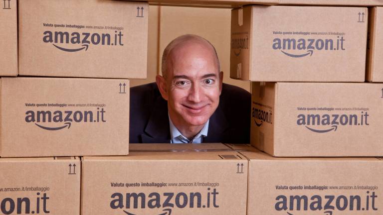 Al momento stai visualizzando Amazon vuole favorire il marketplace: la vendita diretta rende meno
