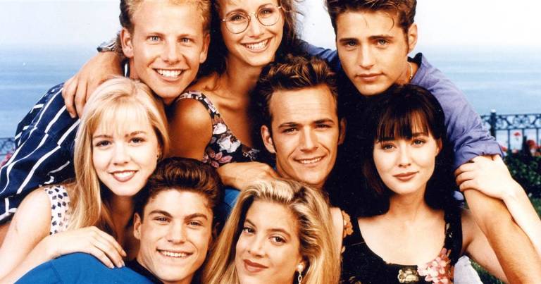 Scopri di più sull'articolo Beverly Hills 90210 torna questa estate con un revival