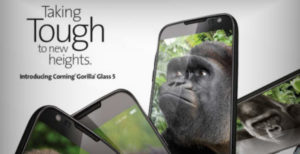 Scopri di più sull'articolo Corning al lavoro sul Gorilla Glass per schermi pieghevoli. Anche per gli iPhone