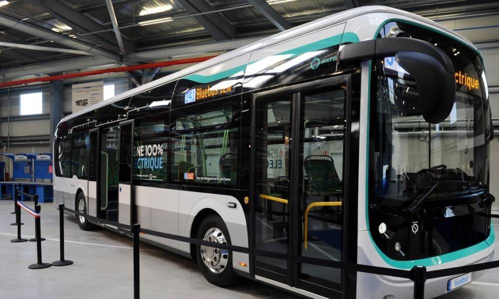 Al momento stai visualizzando Parigi nel futuro: 800 autobus elettrici per abbattere lo smog entro il 2024