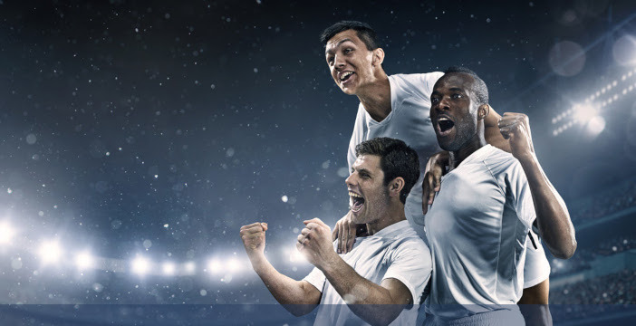 Al momento stai visualizzando La Juventus batte l’Ajax e va in semifinale di Champions League. Parola di Bing