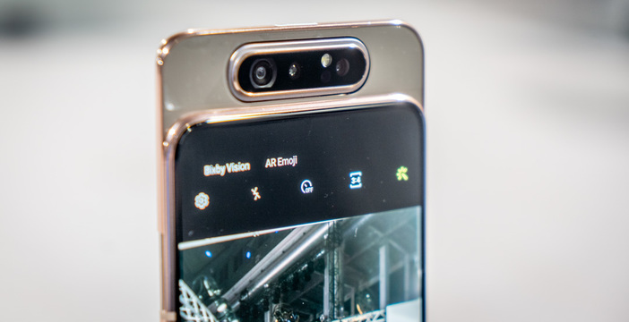 Al momento stai visualizzando Galaxy A80: il video, le impressioni e qualche dubbio