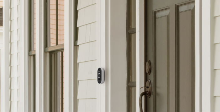 Al momento stai visualizzando Suonano al campanello e rispondi al telefono: ecco Arlo Audio Doorbell