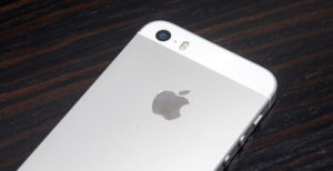 Scopri di più sull'articolo iPhone SE in prova tre anni dopo. Usarlo è ancora un piacere (ma è invecchiato)