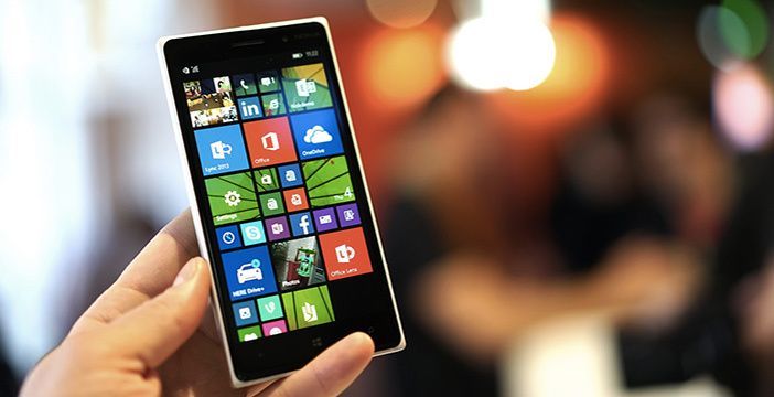 Al momento stai visualizzando Facebook, Instagram e Messenger lasciano Windows 10 Mobile. Cosa resta?