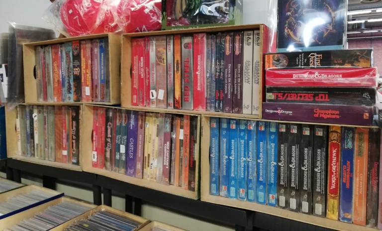 Al momento stai visualizzando Modena Play 2019, Negozi & GDR