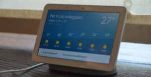 Scopri di più sull'articolo Google Nest Hub arriva in Italia a 129 euro. Non ha la fotocamera