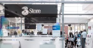 Scopri di più sull'articolo Tre lancia la tariffa annuale: 119 euro e 360 GB. Basta ansia da rimodulazione