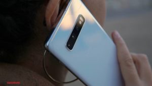 Scopri di più sull'articolo Samsung Galaxy S10: vendite superiori del 12% rispetto a Galaxy S9