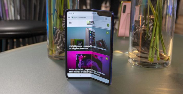 Al momento stai visualizzando Ufficiale: Galaxy Fold arriva a settembre. Risolti i problemi dello schermo