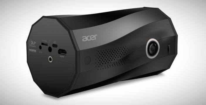 Al momento stai visualizzando Il videoproiettore Acer C250i può stare “in piedi”. E ha la modalità autoritratto per le videochat dei social