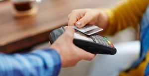 Scopri di più sull'articolo Incentivi e detrazioni per chi usa pagamenti digitali: ecco il piano anti-evasione