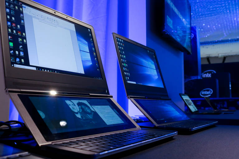 Scopri di più sull'articolo Un portatile con due schermi? C’è chi se l’è fatto in casa